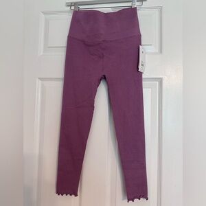 Spiritual Gangster love sculpt 7/8 ruffle leggings NWT mauve size XS/S